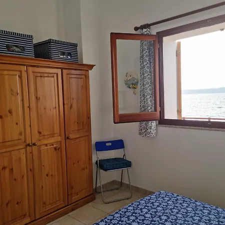 Scoglio Elisabetta *